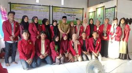 Foto bupati Buol Risharyudi Triwibowo bersama Mahasiswa KKN STISIPOL MUJAHIDIN BUOL 